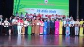 Các điển hình "Hoa việc thiện" được tuyên dương cấp thành phố