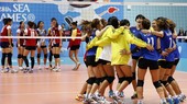 Bóng chuyền Thái Lan (phải) được xây dựng bài bản nên có được thành công là điều dễ hiểu.