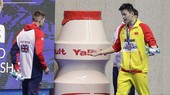 Sun Yang (phải) nhiều lần bị các đồng nghiệp từ chối đứng chung trên bục nhận huy chương.