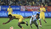 Nam Định đánh rơi chiến thắng trên sân nhà. Ảnh: MINH HOÀNG