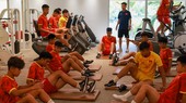 Cả đội đến phòng tập gym vào buổi chiều cùng ngày