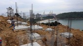 An unlicensed construction site in Son Tra Peninsula (Photo: VNA)