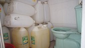 Containers of food are placed in toilet (photo: SGGP)