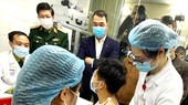 Health workers are the first group to receive Covid-19 vaccination (Photo: SGGP)