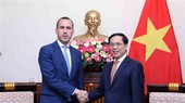 Minister of Foreign Affairs suggests Vietnam, Italy expand cooperation