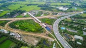 Ministry requires four expressway projects' adjustment in Mekong Delta