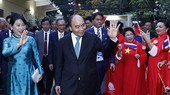 President Nguyen Xuan Phuc visits Vietnamese community in Thailand