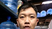 文长发胸前的蟹足肿。
