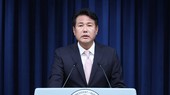 6月7日下午,在首尔市龙山区总统府,国家安保室第一次长金泰孝开记者会发布尹锡悦政府的国家安全战略文件。(图:韩联社)