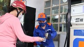 Kỳ này, giữ nguyên giá xăng. Ảnh: VIẾT CHUNG
