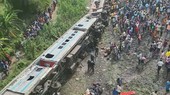 Toa tàu bị lật trong vụ tai nạn. Ảnh: ANI