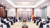 PM meets leaders of Chinese tech, energy, infrastructure groups