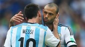 Messi sợ Mascherano không có suất trong đội tuyển Argentina. Ảnh: Getty Images
