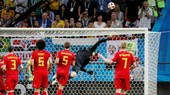 Cú bay người tuyệt diệu của Thibaut Courtois ở phút bù giờ đã tránh tuyển Bỉ cảnh “đêm dài lắm mộng”. Ảnh: Getty Images