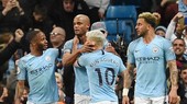 Vincent Kompany tỏa sáng xứng danh vai trò thủ lĩnh. Ảnh: Getty Images
