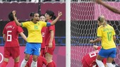 Marta trở thành cầu thủ bóng đá nữ đầu tiên ghi bàn trong 5 kỳ Olympic liên tiếp.
