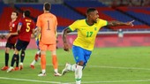 Malcom ăn mừng bàn thắng quyết định tấm HCV cho Brazil.