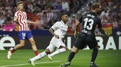 Rodrygo trong pha thoát xuống dứt điểm một chạm đầy cảm giác ghi bàn mở tỷ số.