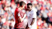 Tiền đạo trẻ Vinicius đã trở thành mục tiêu “chăm sóc” từ những đối thủ.