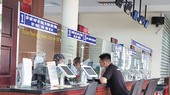 Người dân đến làm thủ tục hành chính tại UBND TP Thủ Đức (TPHCM), ngày 27-1. Ảnh: THU HƯỜNG