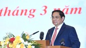 Thủ tướng Phạm Minh Chính phát biểu tại buổi gặp mặt. Ảnh: VIẾT CHUNG