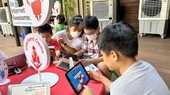 Một buổi giới thiệu về cách tham gia internet an toàn dành cho trẻ em do Google tổ chức tại TPHCM