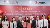 Đại diện Agribank Chi nhánh 3 và Công ty ESUHAI ký kết thoả thuận hợp tác toàn diện.