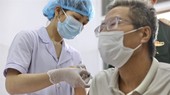 A volunteer gets a Nano Covax vaccine jab in the third trial in Hưng Yên Province on Friday. The vaccine is developed by Vietnamese Nanogen Pharmaceutical Biotechnology JSC, VNA/VNS Photo