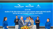 Mr. Pham Minh Duc, Deputy General Director of Tan A Dai Thanh Group and Mr. Andrew Langdon, General Director of Accor Hotels Asia, representing the two groups signed the agreement. (Source: TADT)