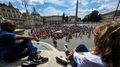 ECB tăng lãi suất làm gia tăng nguy cơ khủng hoảng nợ của Italy