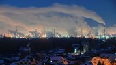 Biên lợi nhuận của nhà máy lọc dầu toàn cầu suy giảm khi xuất khẩu dầu từ Nga vẫn được duy trì