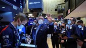 Dow Jones phá vỡ chuỗi 3 ngày thua lỗ; Dầu giảm do lo ngại lãi suất của Mỹ
