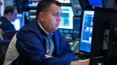 Nasdaq có tháng tệ nhất từ đầu năm 2023; Dầu WTI tăng vọt hơn 2 USD/thùng