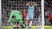 Trận derby giữa Manchester City và Manchester United tại vòng 34.