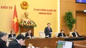 Chủ tịch Quốc hội Vương Đình Huệ phát biểu khai mạc phiên họp thứ 18 của Ủy ban Thường vụ Quốc hội. Ảnh: QUOCHOI