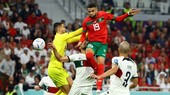Youssef En-Nesyri (số 19) đánh đầu ghi bàn duy nhất vào lưới Bồ Đào Nha, đưa Marocco vào bán kết