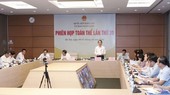 Chủ nhiệm Ủy ban Pháp luật của Quốc hội Hoàng Thanh Tùng phát biểu tại phiên họp. Ảnh: TTXVN