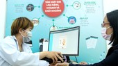 Tiếp nhận thông tin và chẩn đoán bệnh tại Bệnh viện Miền Đông, quận 9, TPHCM Ảnh: HOÀNG HÙNG