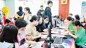 Thí sinh nộp hồ sơ xét tuyển bằng học bạ THPT vào Trường ĐH Công nghiệp Thực phẩm TPHCM năm 2021
