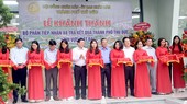 Lãnh đạo Sở TNMT TPHCM và lãnh đạo TP Thủ Đức cắt băng khánh thành cơ sở chi nhánh Văn phòng Đăng ký Đất đai TP Thủ Đức.