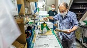 Ông Yoshihito Oonami làm việc cho một nhà bán sỉ ở Tokyo.