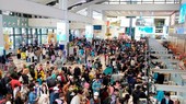 Lượng hành khách đi lại đã “bùng nổ” và tăng đột biến trong dịp cao điểm Tết Nguyên đán Quý Mão 2023. (Ảnh: CTV/Vietnam+)