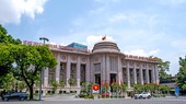Muốn duy trì lãi suất thấp, NHNN phải tiếp tục sử dụng 'cây gậy' thay vì 'củ cà rốt'