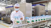 Nhà máy sản xuất sữa của Vinamilk đạt tiêu chuẩn an toàn vệ sinh thực phẩm và thực hành xanh