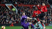 Jesse Lingard ghi bàn vào lưới Leno (Arsenal)