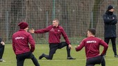 Toàn đội Dynamo Dresden cách ly, bóng đá Đức có nguy cơ dừng tiếp