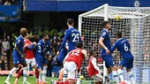 Gabriel đã lao vào kịp lúc để tung lưới Chelsea