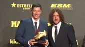 Robert Lewandowski và Carles Puyol