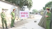 Một chốt kiểm soát dịch COVID-19 tại Hưng Yên. (Ảnh: Đinh Tuấn/TTXVN)