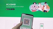Từ ngày 16/11, người dân sử dụng ứng dụng "PC-COVID" của Ban Chỉ đạo Quốc gia phòng, chống dịch COVID-19. (Nguồn: baotintuc.vn)